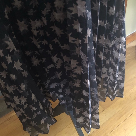 Pleated dress SZ L - Picture 3 of 8